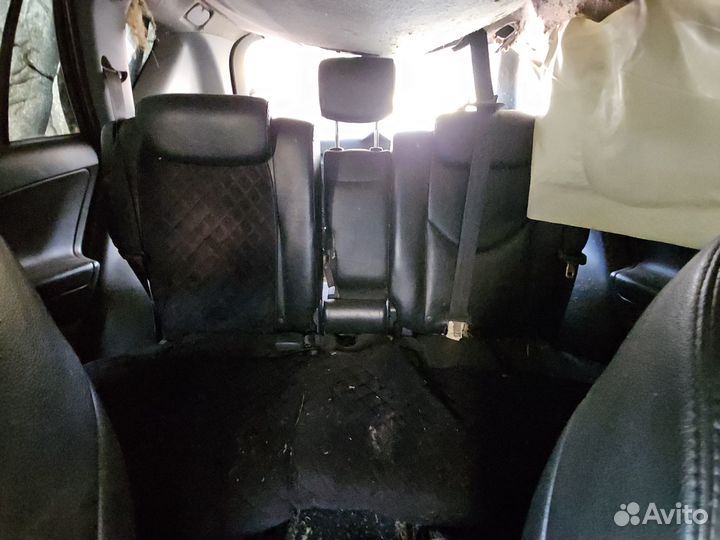 Запчасти и салон на Toyota RAV4 XA30