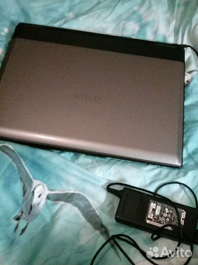 Ноутбук asus F7S