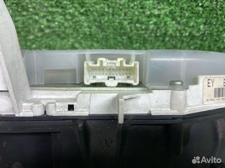 Щиток приборов Mazda Сх7