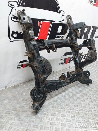 Подрамник передний Suzuki Grand Vitara