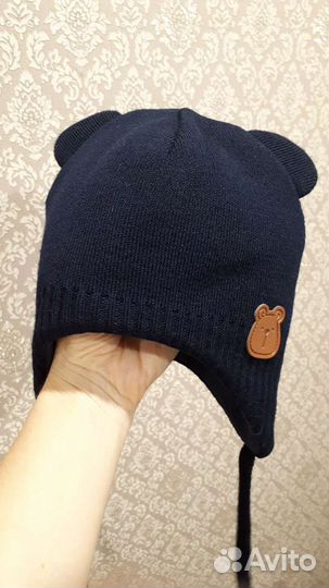 Шапка осень-зима для мальчика 48-50 плюс варежки