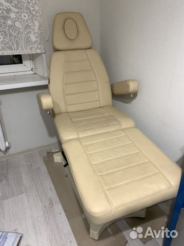 Массажный стул складной с вырезом