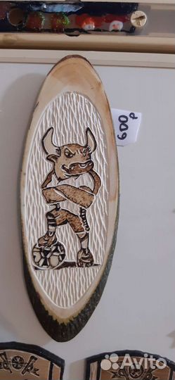 Панно из спилов дерева