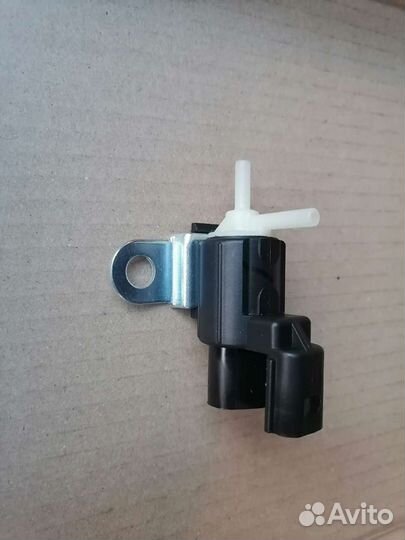 Клапан вакуумный включения переднего моста