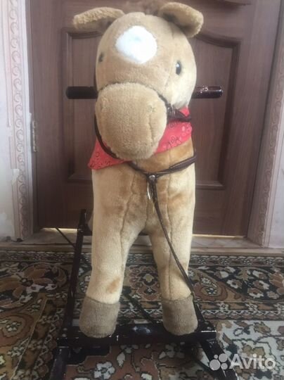 Детская качалка лошадь