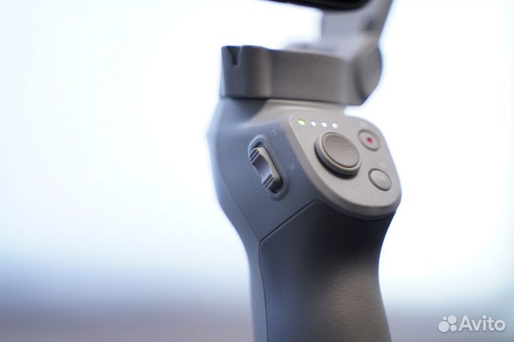Стабилизатор DJI Osmo Mobile 4