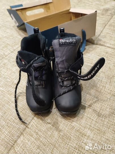 Лыжные ботинки детские утеплённые 31 р