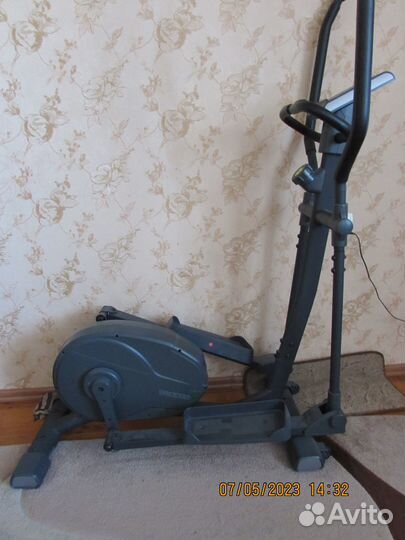 Кардиотренажер эллиптический torneo