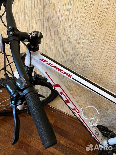 Велосипед gt avalanche elite