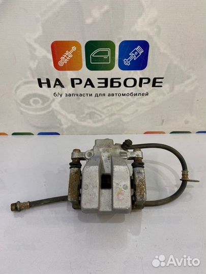 Суппорт задний правый Toyota Camry XV55 2GR-FE