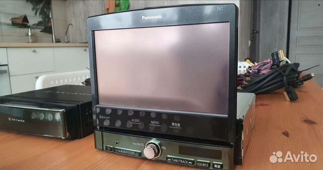 Продам магнитофон Panasonic Strada CN-HX910D