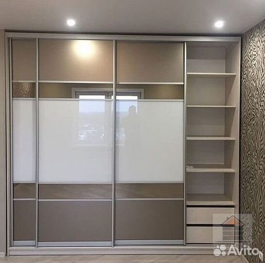 Черный шкаф