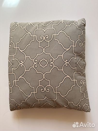 Декоративные подушки hm