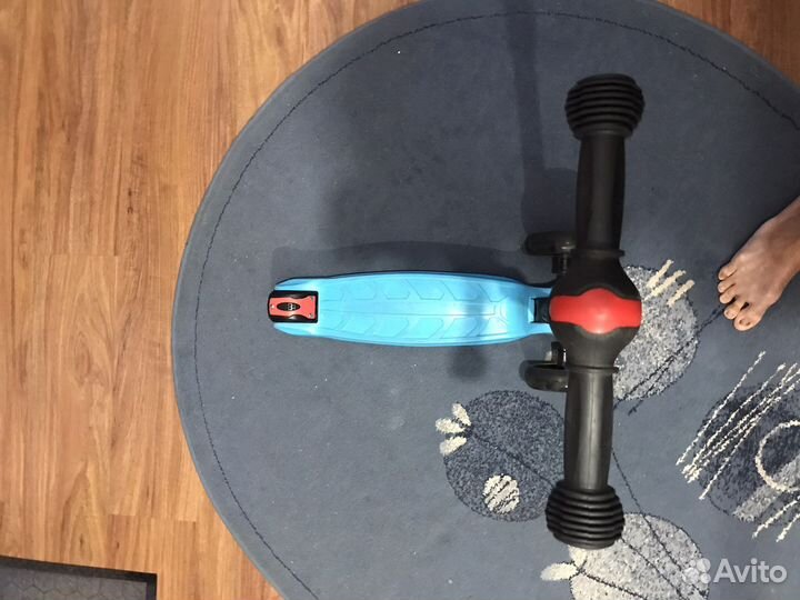 Самокат детский трехколесный,светятся колеса