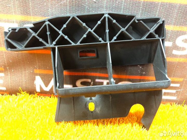 Кронштейн Mercedes-Benz E-Class W212 642.850 2011