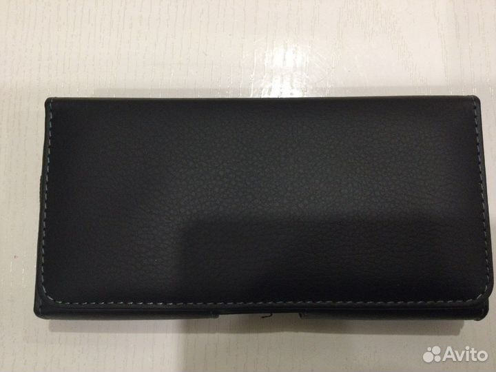 Чехол на телефон