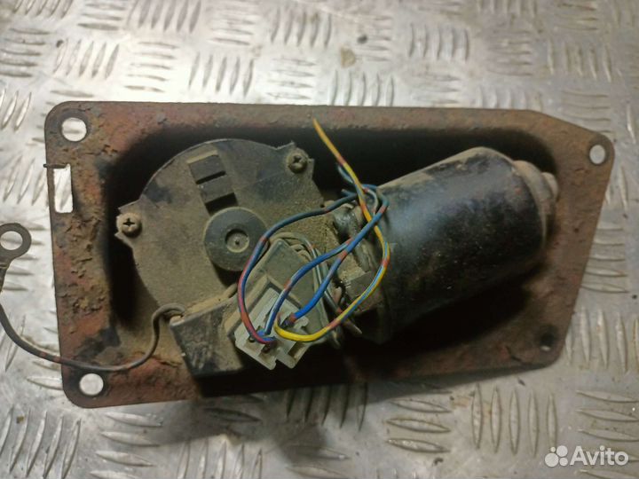 Моторчик стеклоочистителя Suzuki Vitara 1