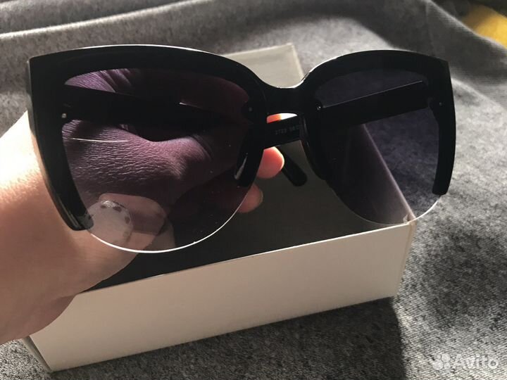 Солнцезащитные очки