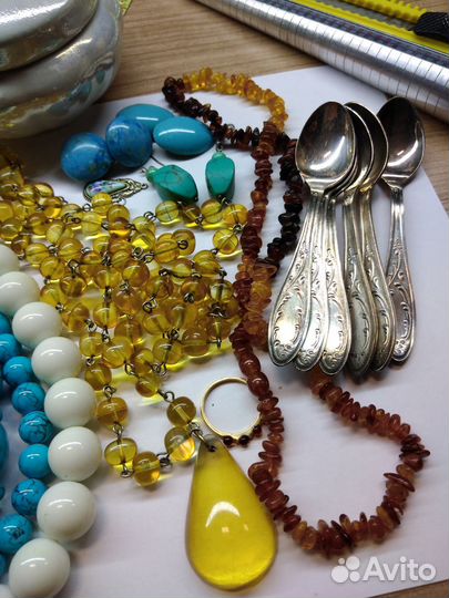 Шкатулочка с винтажными украшениями