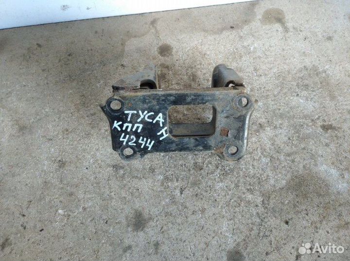 Кронштейн опоры кпп. Hyundai Tucson 2004-2010