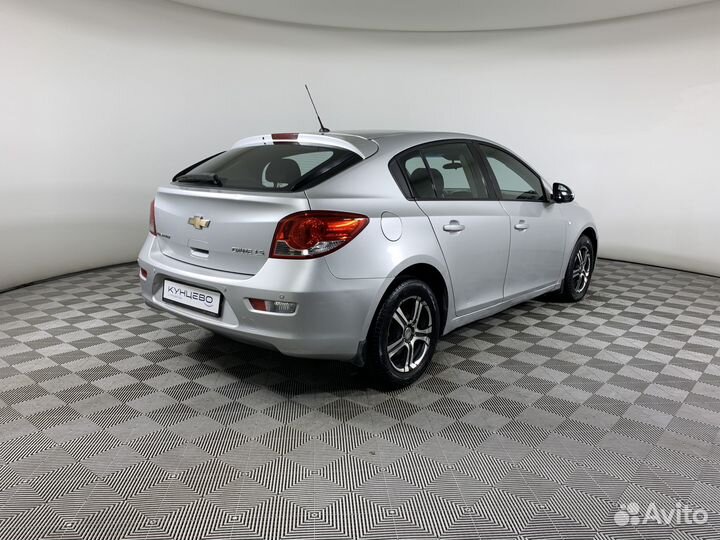 Chevrolet Cruze 1.6 МТ, 2012, 270 330 км