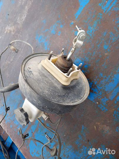 Хендай акцент вакуум главный тормозной