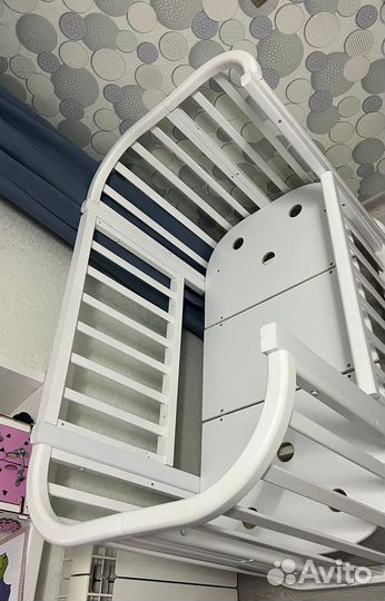 Детская кроватка трансформер с маятником