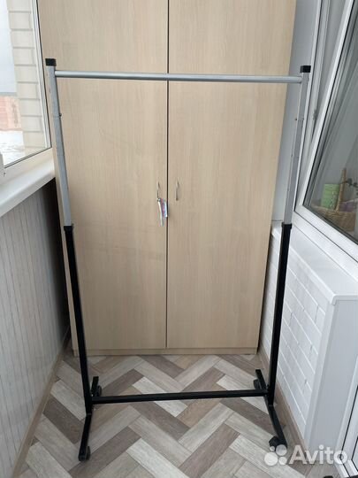 Вешалка напольная