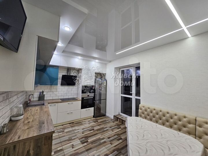 2-к. квартира, 60 м², 3/9 эт.