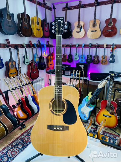 Гитара Veston Новая