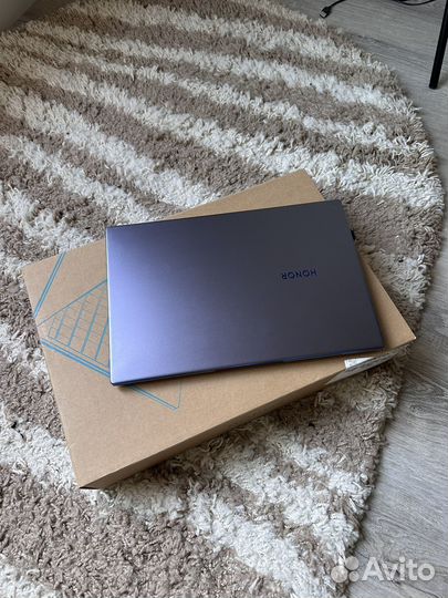 Honor MagicBook 14