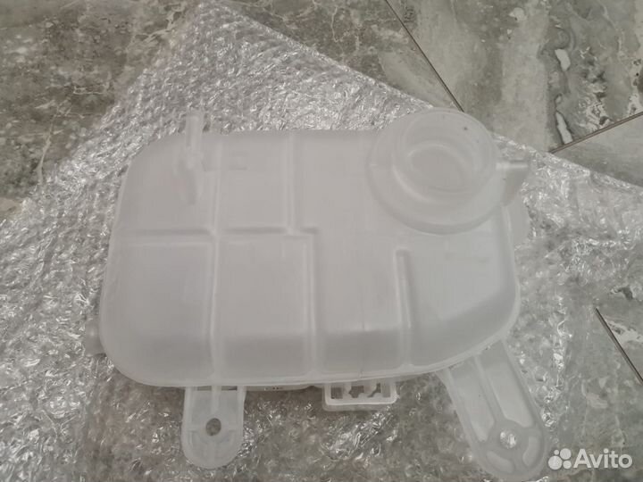 Бак расширительный Опель Мокка 1.8л