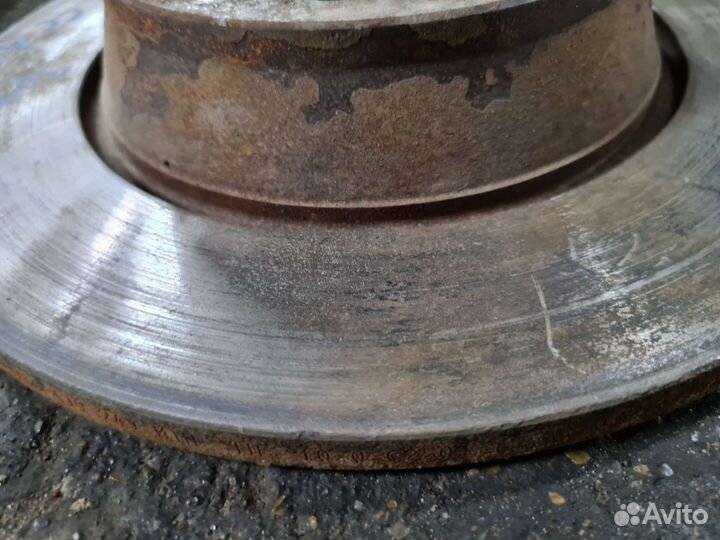 Задний тормозной диск Volkswagen Passat CC