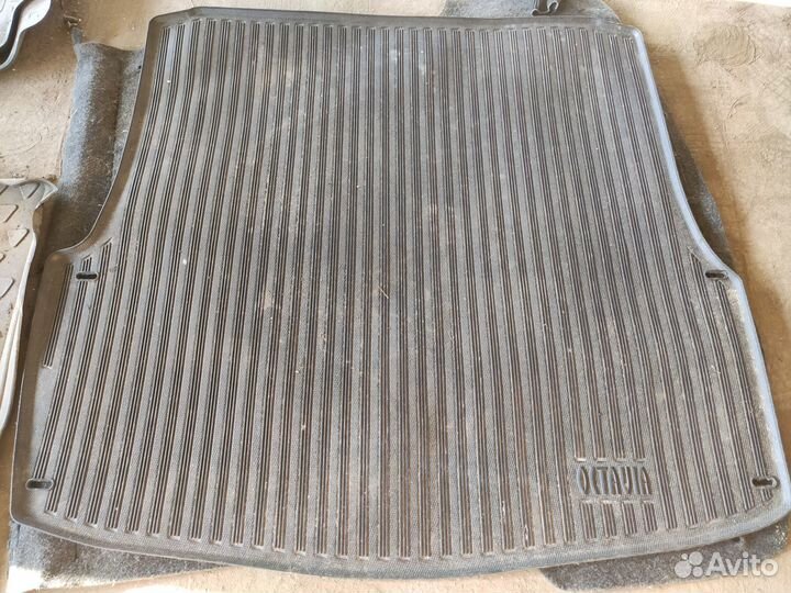 Коврик багажника Skoda Octavia A5 2012 оригинал