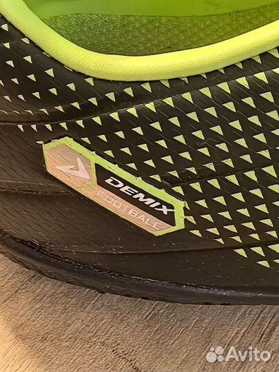 Футбольные бутсы Demix 42.5