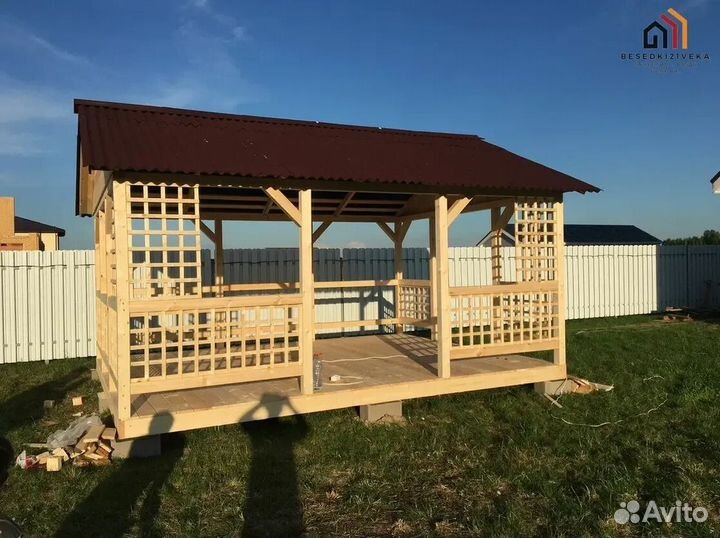 Беседка с мангальной зоной