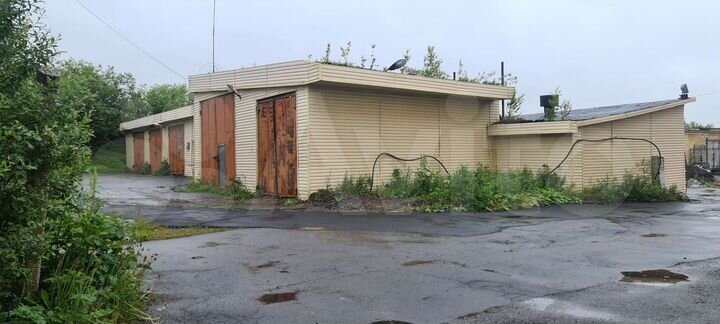 Гараж, > 30 м²