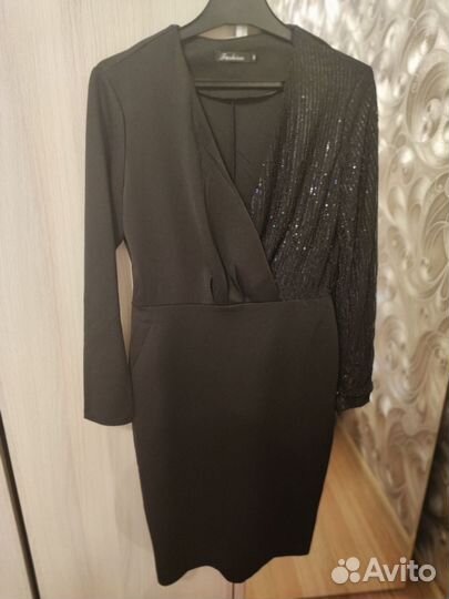 Платье вечернее