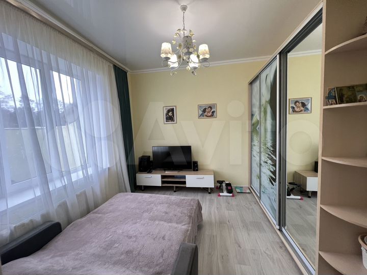 3-к. квартира, 52 м², 1/1 эт.
