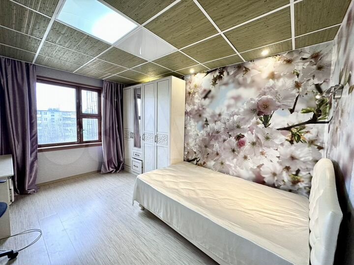 4-к. квартира, 120 м², 4/9 эт.