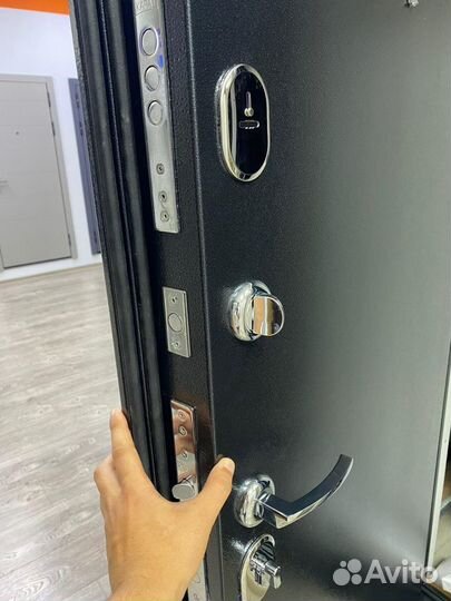 Дверь входная