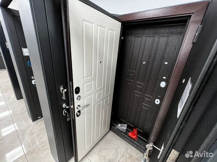 Входная утепленная дверь