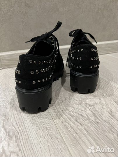 Ботинки женские 38 размера