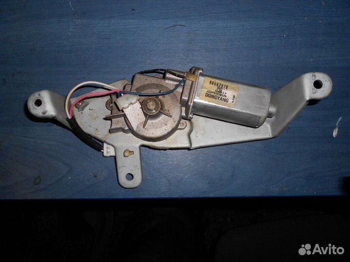 Моторчик стеклоочистителя задний