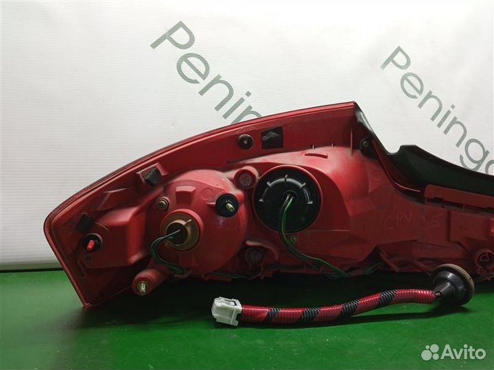 Стоп-сигнал задний правый Nissan Skyline CPV35