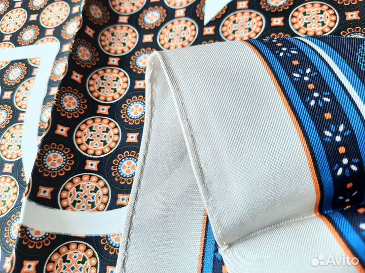 Платок Tory Burch шелковый