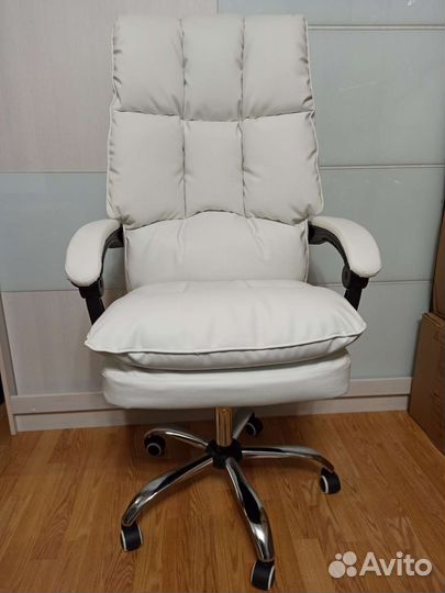 Кресло руководителя новое с бесплатной доставкой