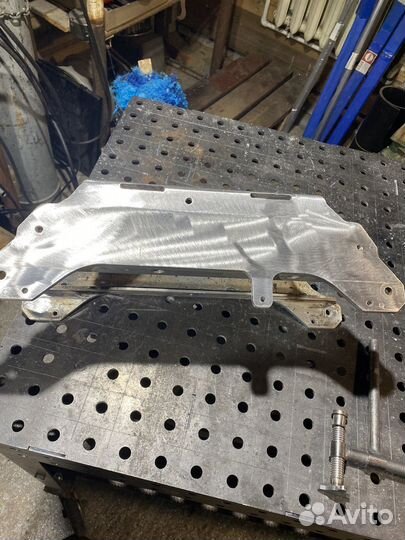 Подрамник для снегохода Z1