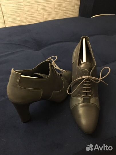 Ботильоны кожаные осенние. Испания