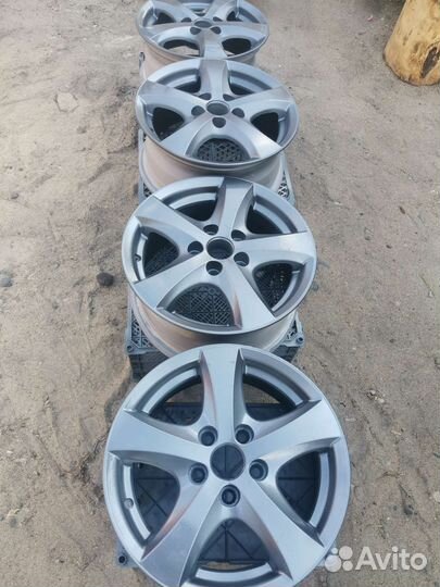 Продам литые.14*5*100+16*5*100